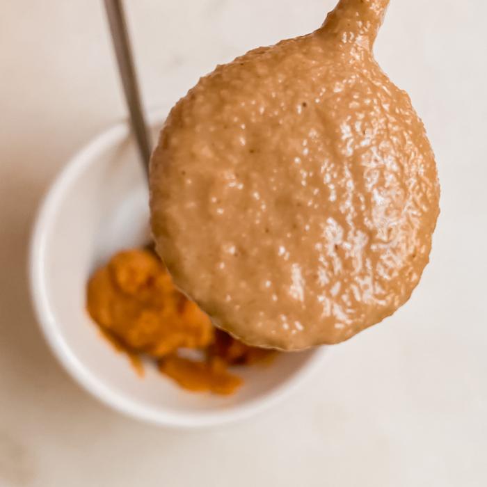 cucharada de tahine (pasta de sésamo)